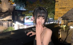 躺床上丝袜老阿姨